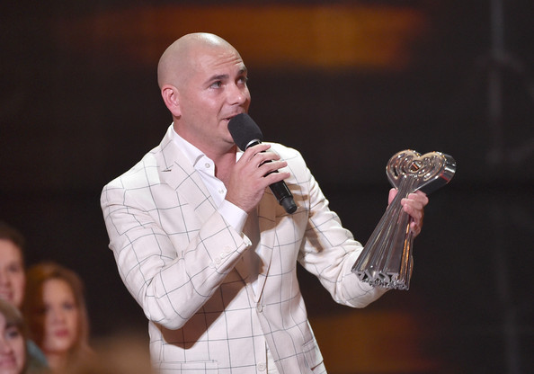 Pitbull Accepting his Award for "Best Collaboration" at the 2014 iHeart Radio Music Awards